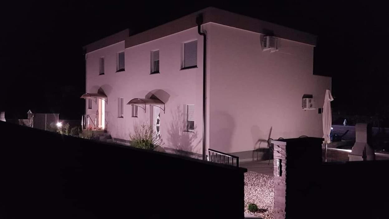 Holiday House "Sabine Green" Skrbčići Dış mekan fotoğraf