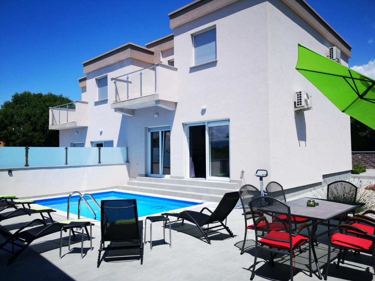 Holiday House "Sabine Green" Skrbčići Dış mekan fotoğraf